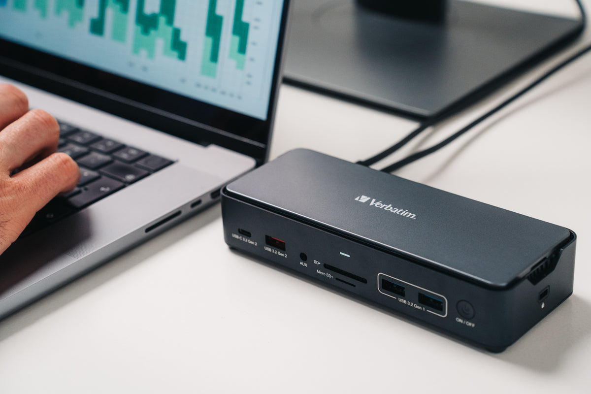 Station d'accueil portable USB-C 3.2 Verbatim Pro CDS-15SSD avec SSD 256Go inclus (Gris)