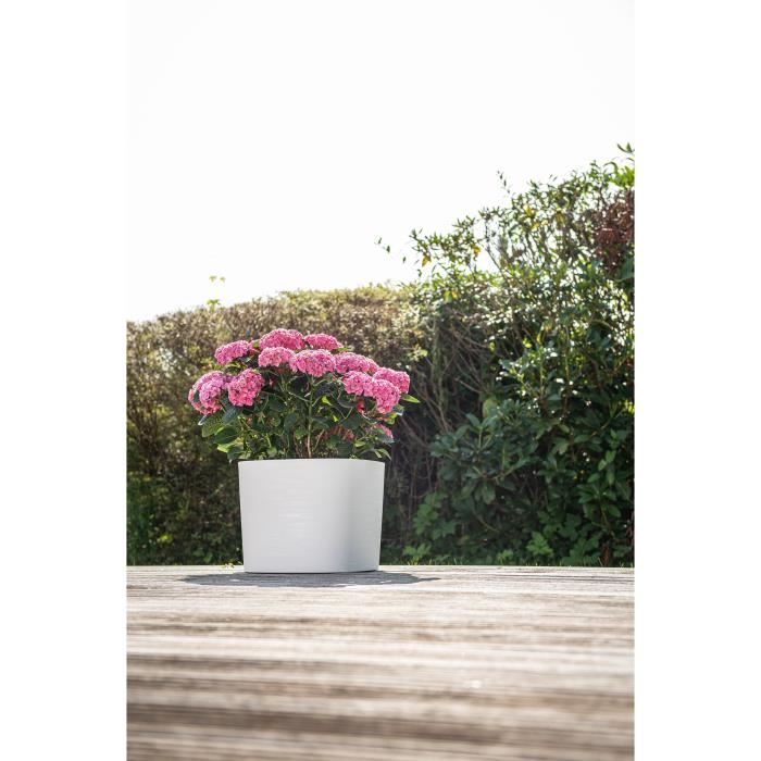 Pot avec réserve d'eau - GARDEN ID Respect - Blanc 20 x 20 cm - avec 100% déchets ménagers et 100% recyclable - Surface structurée