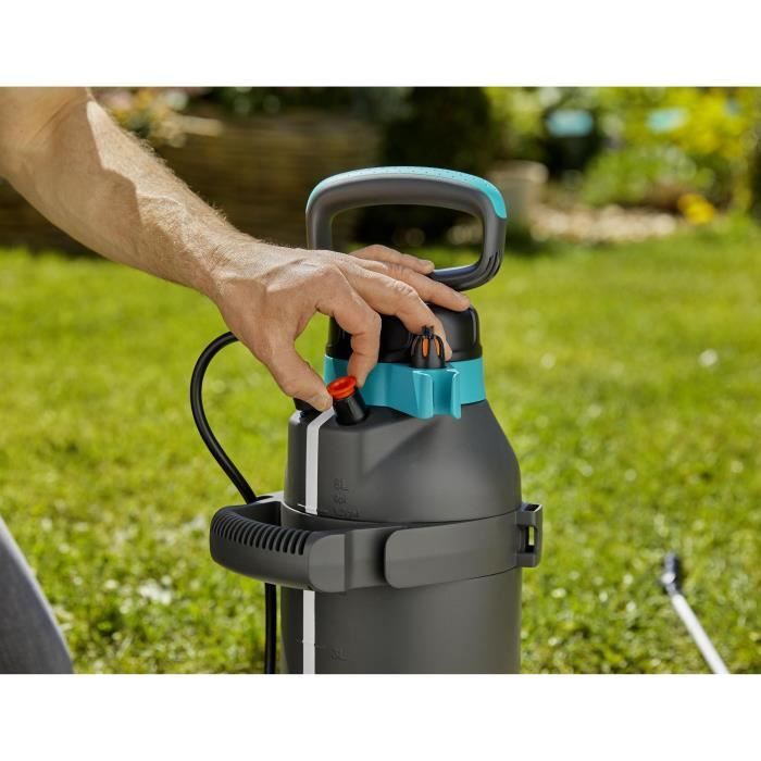 GARDENA Pulvérisateur a pression préalable Plus – Contenance réservoir 5L – Longueur tuyau 150cm – Pression max 3 bar – (11138-20)