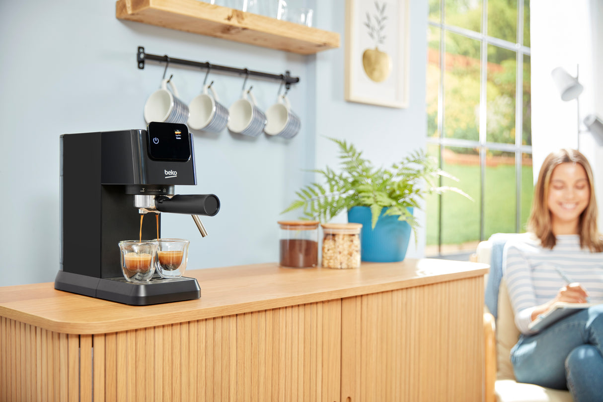 Machine expresso manuelle - BEKO - CEP5302B - 1628 W - 1,1 L - Noir