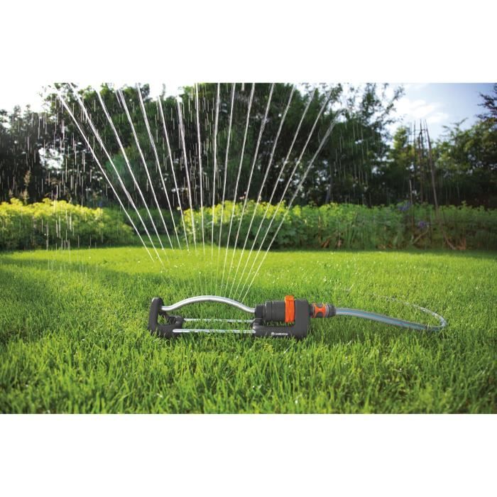 Arroseur oscillant Aqua S - GARDENA - Surface 220m˛ - Portée 17m max - Résistant UV et gel - Garantie 5 ans