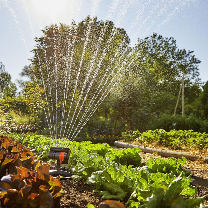 GARDENA Arroseur oscillant AquaZoom Compact Surface 216m² Portée 18m max Résistant UV et gel Garantie 5 ans (18708-20)