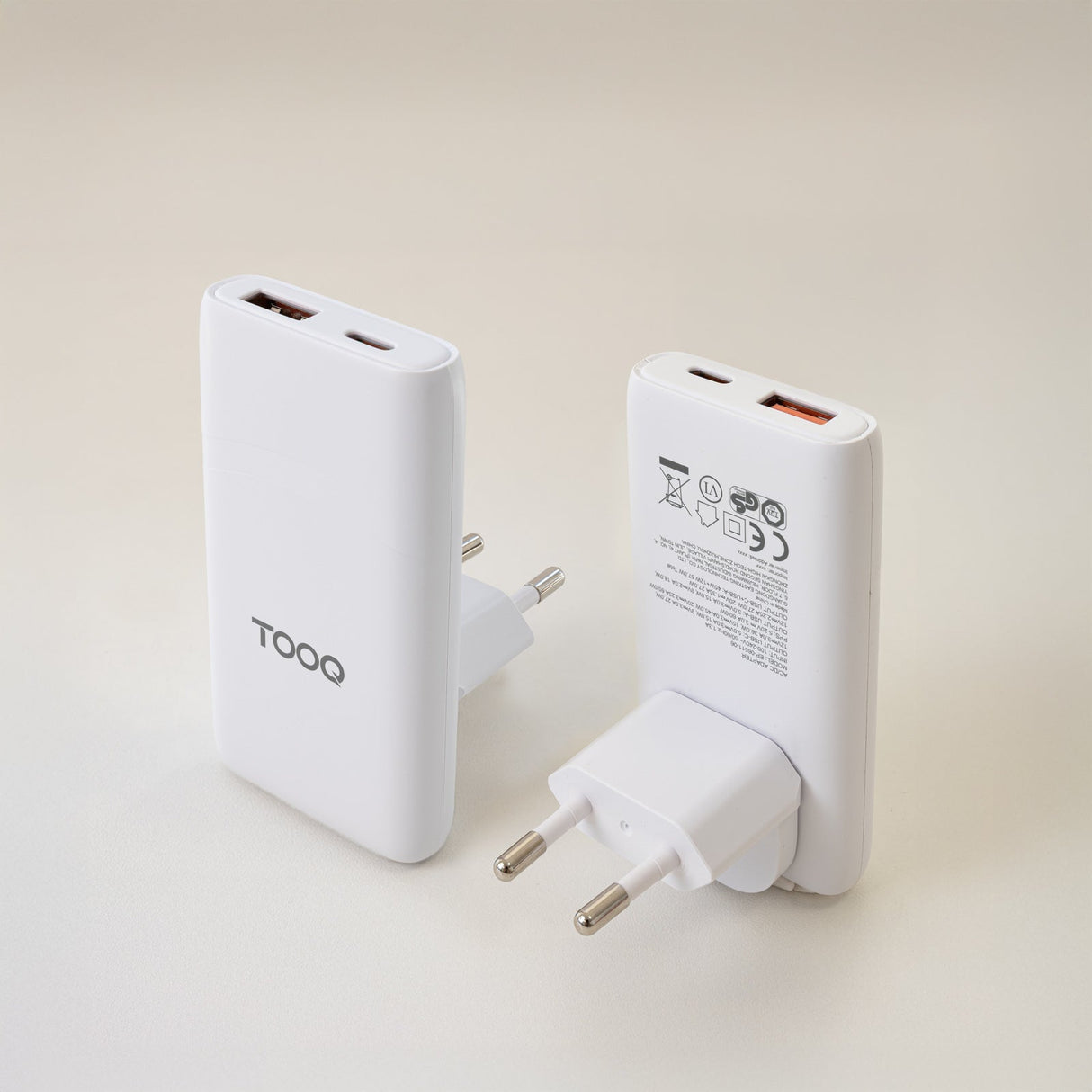 Chargeur de voyage Tooq GaN 1x USB-C + 1x USB-A 65W ( blanc)