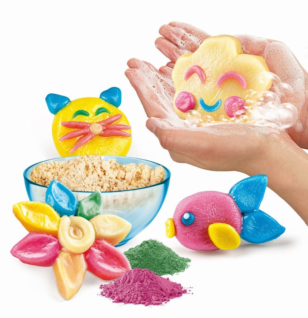 Clementoni - Jeu de science - Création de savons moelleux pour enfants - Ingrédients et ustensiles inclus - Des 8 ans