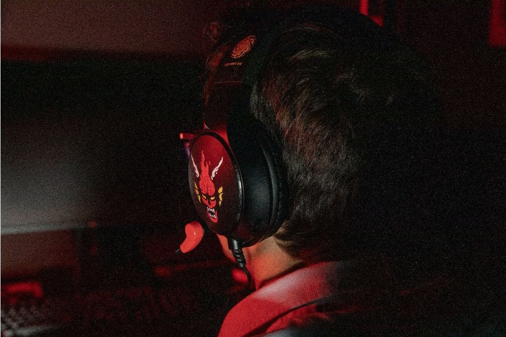 Casque gaming circum-aural - Filaire - Konix - Stranger Things - PC, PS5, Switch 2 et Xbox - Microphone - Câble 1,5 m