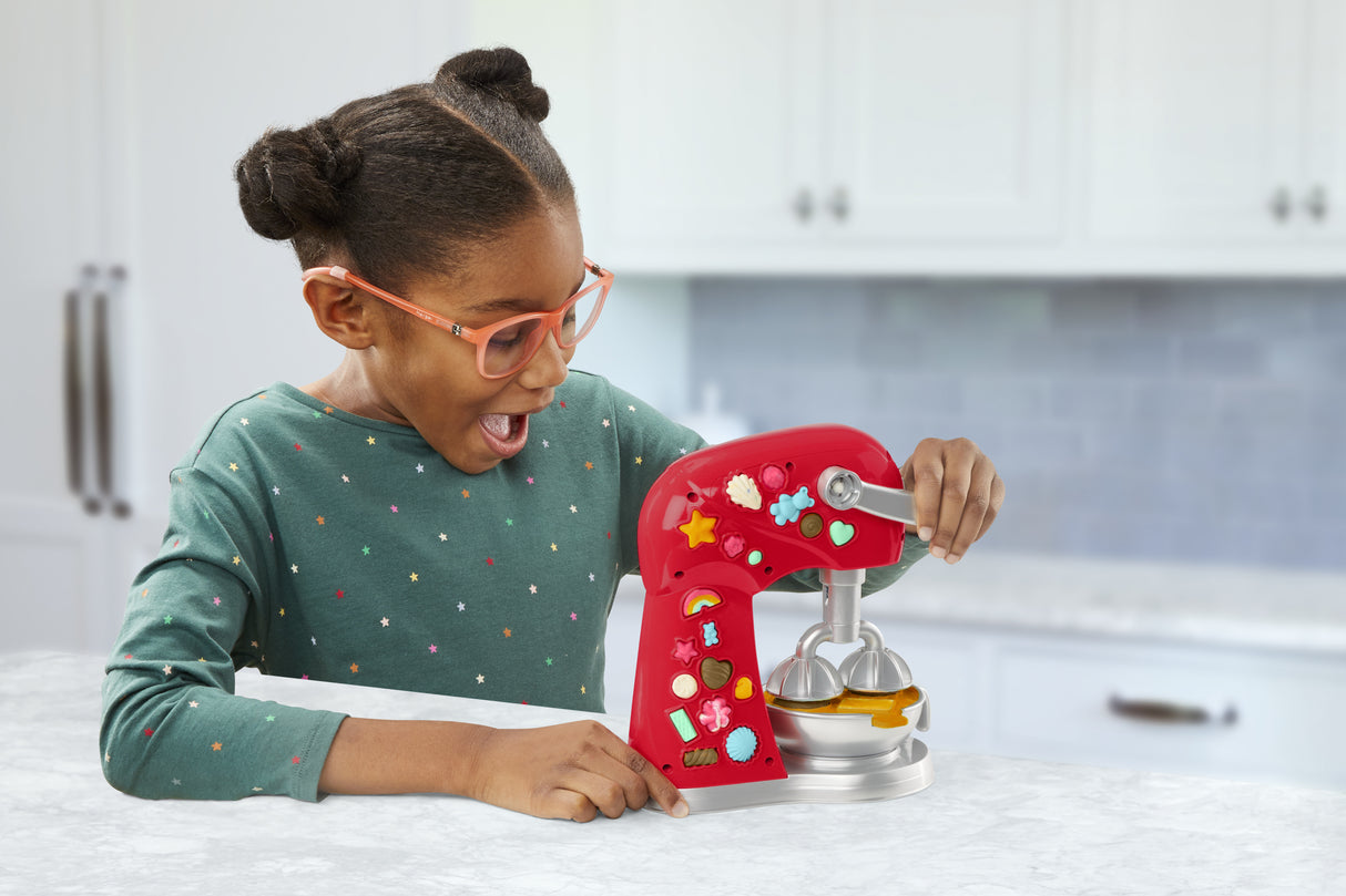 Play-Doh Robot pâtissier, jouet de pâte a modeler avec accessoires de cuisine factices, Kitchen Creations, Des 3 ans