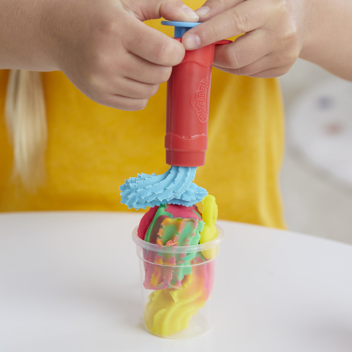 Play-Doh, Tourbillon de smoothies, jouet de cuisine factice avec pâte a modeler, loisirs créatifs pour enfants, Des 3 ans
