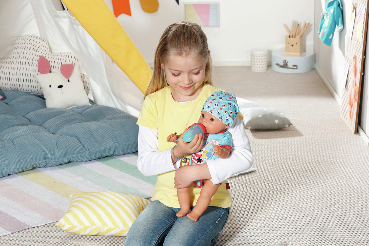 BABY BORN - Magic Boy - Poupée bébé garçon avec 11 accessoires - Mange, dort, pleure et utilise le pot - 43cm - des 3 ans