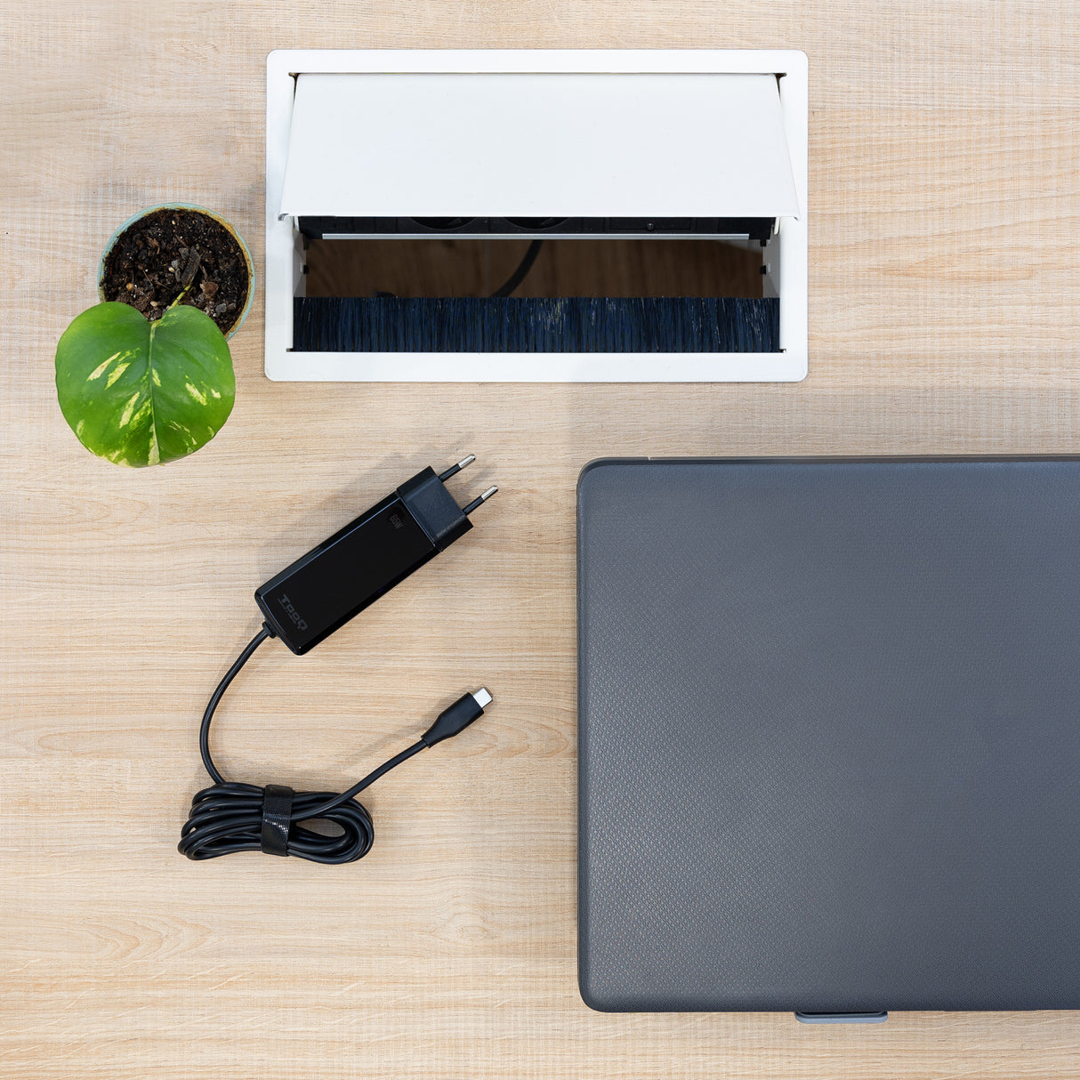 Chargeur universel TooQ 65W - USB-C (Noir)