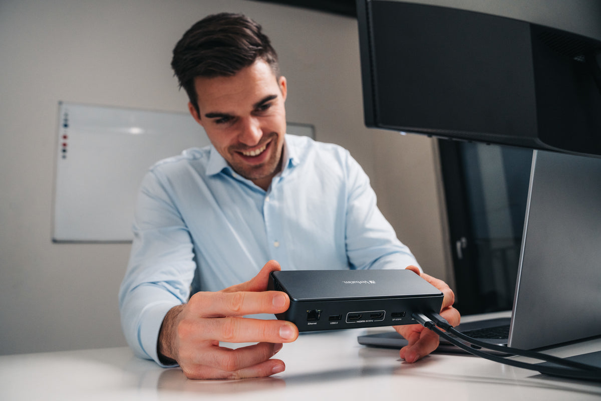 Station d'accueil portable USB-C 3.2 Verbatim Pro CDS-15SSD avec SSD 256Go inclus (Gris)