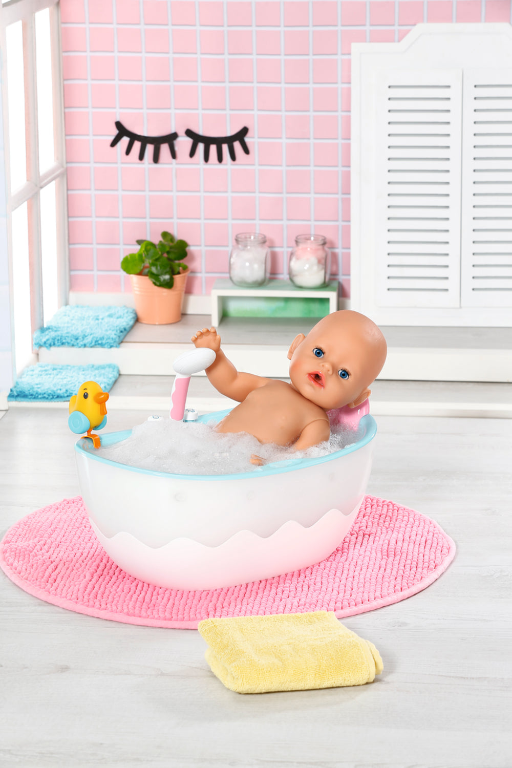 BABY BORN - Baignoire pour poupée - Effets lumineux et sonores - Canard de bain amovible - Des 3 ans et plus