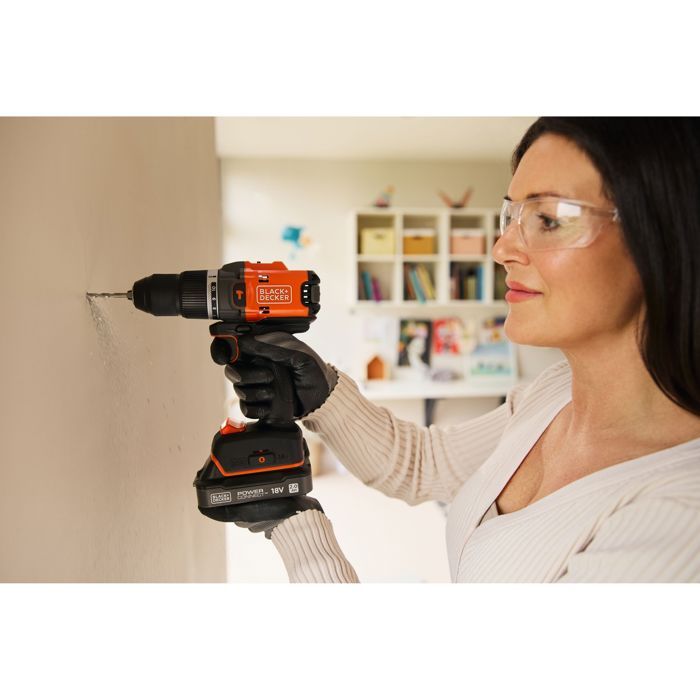 Perceuse Visseuse a Percussion - BLACK+DECKER - BLD683XN-XJ - 18V - Éco-Responsable - Sans Batterie