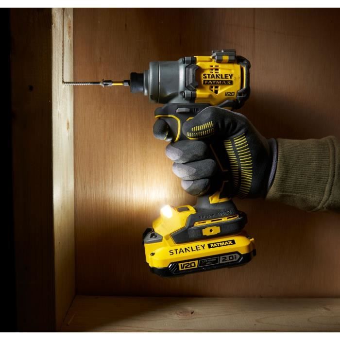 Visseuse a impact sans fil + 2 batteries 2Ah + chargeur - 18V - Stanley Fatmax - Brushless - SFMCF830D2K-QW