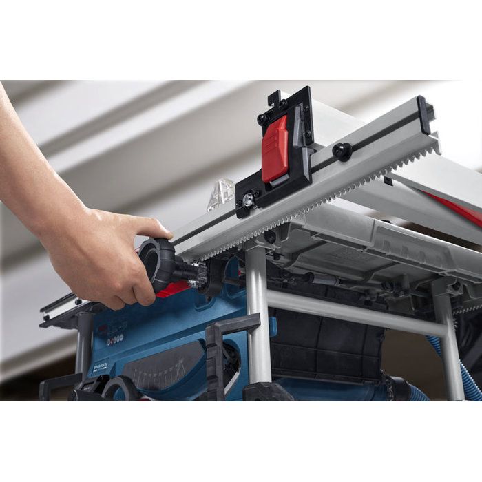 Scie sur table BOSCH PROFESSIONAL - GTS 18V-70 - 18V - 216 mm - 5?500 t/min - Avec accessoires