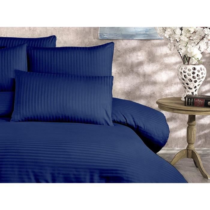 Parure de lit - 1 housse de couette 220 x 240 cm + 2 taies d'oreiller 60 x 60 cm - 70% polyester, 30% coton - Bleu