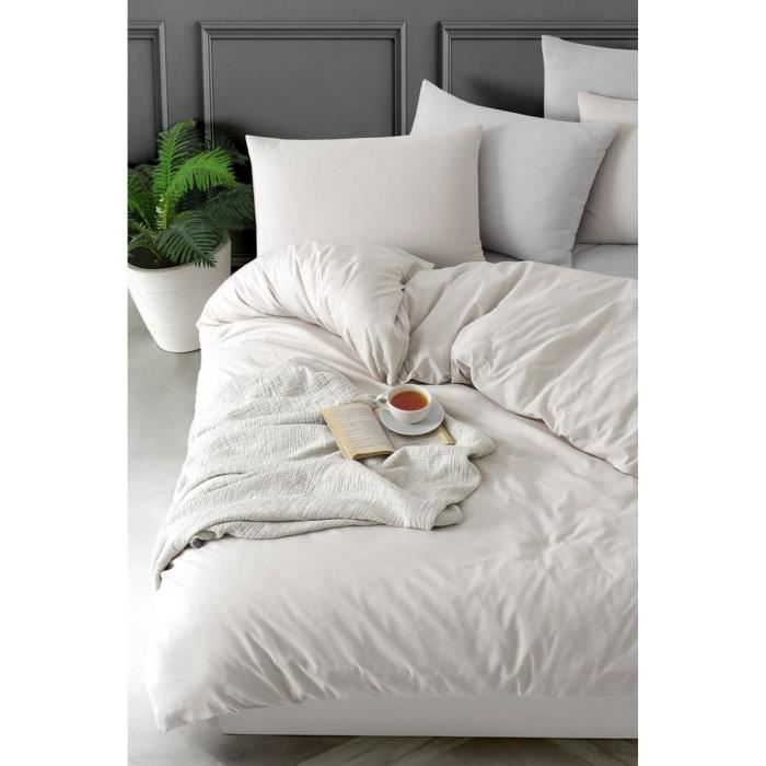 Parure de lit - 1 housse de couette 220 x 240 cm + 2 taies d'oreiller 60 x 60 cm - 70% coton, 30% polyester - Beige