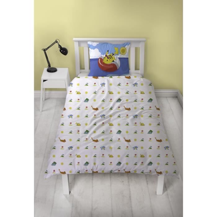Parure de lit - POKEMON - Pikachu a la plage - Microfibre - 1 housse de couette 140 x 200 cm + 1 taie 63 x 63 cm