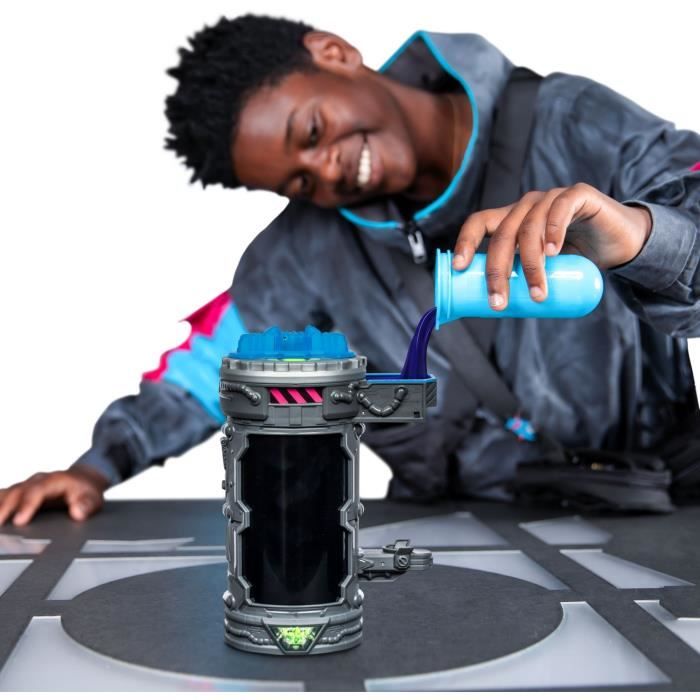 Figurine articulée - MRBEAST LAB - Stealth Panther - 13 cm - Corps translucide bleu - 20 points d'articulation