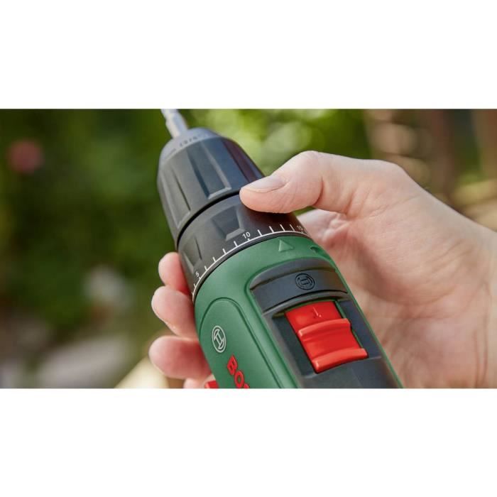 Perceuse visseuse Bosch EasyDrill 18V 40 + 2 batteries 18V 1,5Ah + Systembox avec 241 Accessoires + chargeur AL1810CV 06039D8007
