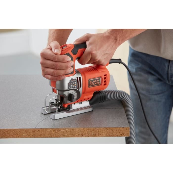Scie sauteuse filaire - BLACK&DECKER - BES610K-QS - 650W - Profondeur de coupe 90mm - Avec mallette de transport