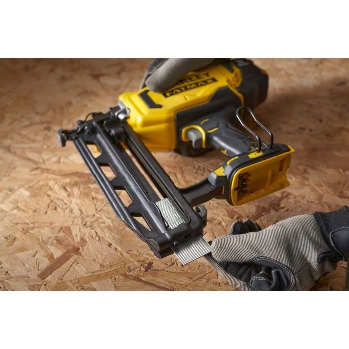 Cloueur de finition sans fil - 18V - STANLEY FATMAX - SFMCN616D2K-QW - Clous 25 a 64 mm + 2 batteries 2Ah + chargeur