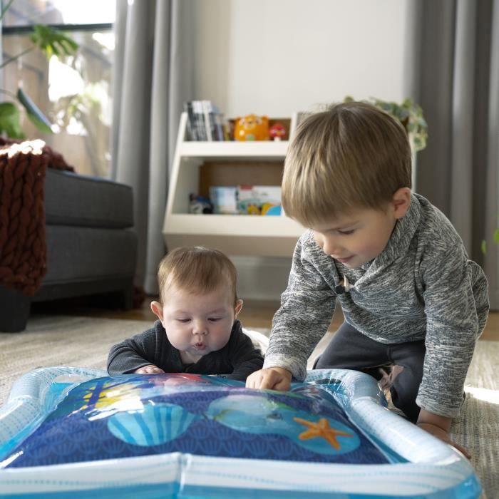 BABY EINSTEIN Tapis d'eau bébé, jeu sensoriel et d'éveil?, gonflable, facile a nettoyer, pliable, jouets des la naissance