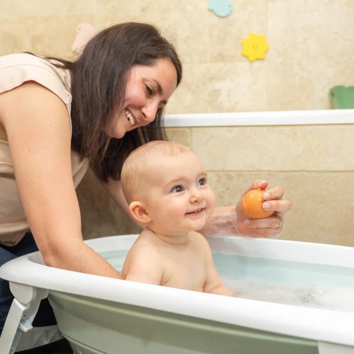 Badabulle Lot de 4 Aspergeurs de bain - Jouets de Bain en Silicone Souple - S'ouvrent pour etre lavÈs