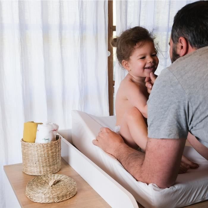 BÉABA - Matelas a Langer Sofalange - Made In France - Concept Breveté - Plan a Langer Incliné - Limite Les Reflux - oekotex - Blanc