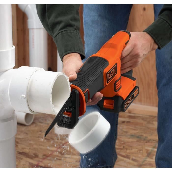 Scie sabre sans fil - BLACK+DECKER - BDCR18-QW - 18V - avec batterie 1,5 Ah + chargeur + lame 15cm