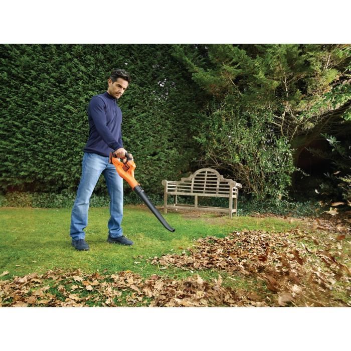 Souffleur sans fil BLACK+DECKER - GWC1820PC - 18V -Débit d'air de 209km/h - Avec batterie 18V - 2Ah et chargeur 2Ah
