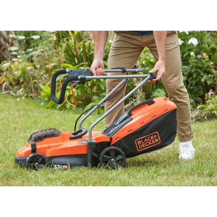 Tondeuse électrique sans fil + 2 batterie 2,5Ah + chargeur - BLACK&DECKER - BCMW3318L2-QW - 18V - 33cm de coupe - Mulching
