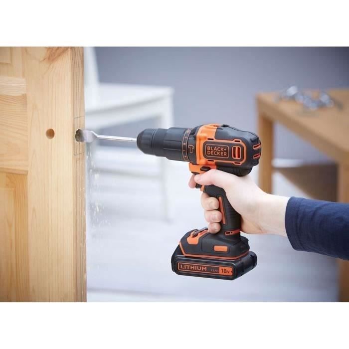 Perceuse a percussion sans fil - 18V - BLACK+DECKER - BDCHD18C2TA-QW avec 2 batteries 18V 30 accessoires