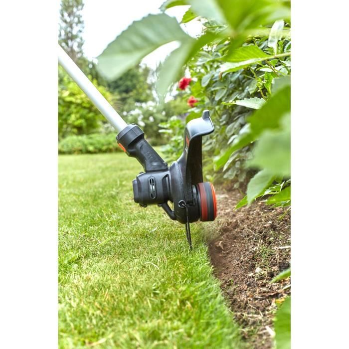 Coupe-bordure électrique BLACK+DECKER - BCSTE636L1-QW - 36V - 33cm - Avec batterie 36V - tete pivotante - tube télescopique