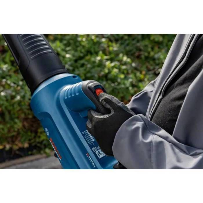 Bosch Professional 18V Souffleur GBL 18V-750 (780 mł/h, vitesse d'air jusqu'a 198 km/h, variateur de vitesse) sans batterie