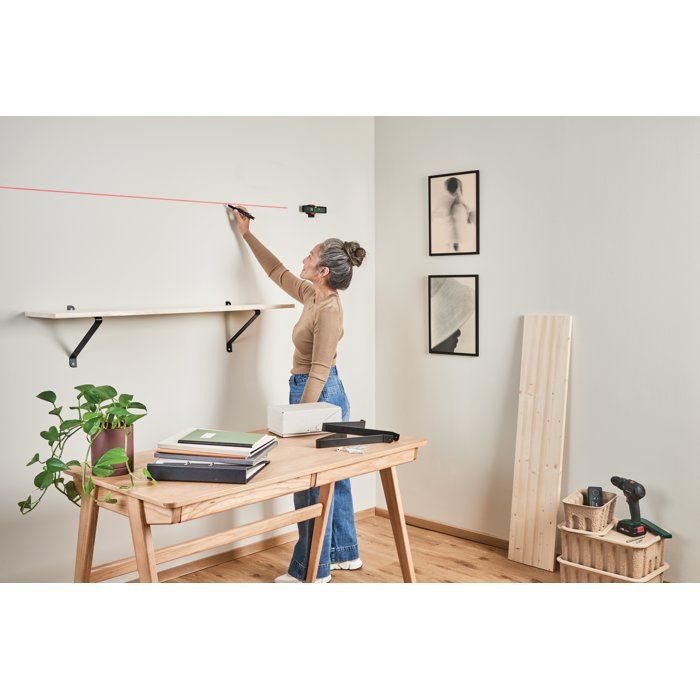 Laser lignes BOSCH - UniversalWallLevel - Avec manuel + 2 piles x 1,5V AA