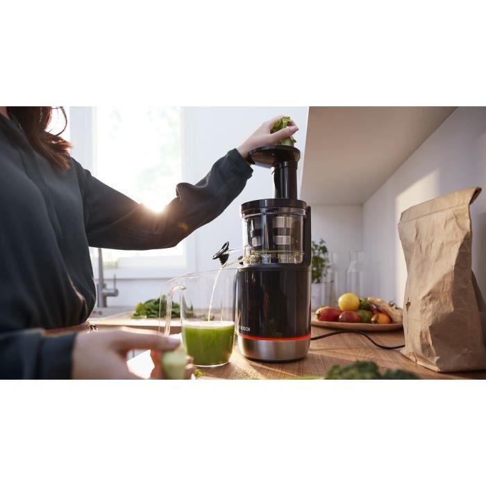 Extracteur de jus - BOSCH - MESM731M VitaExtract - Noir/inox - 150 W - 1 vitesse + reverse - syst. de sÈcuritÈ sur le couvercle