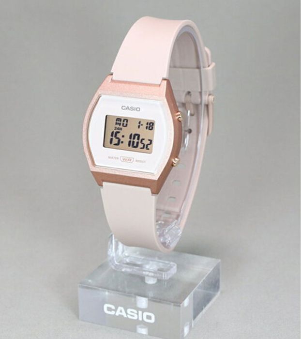 Montre Femme CASIO Collection Rose - Étanche 3 ATM - Chronometre - Compte a rebours - Alarme