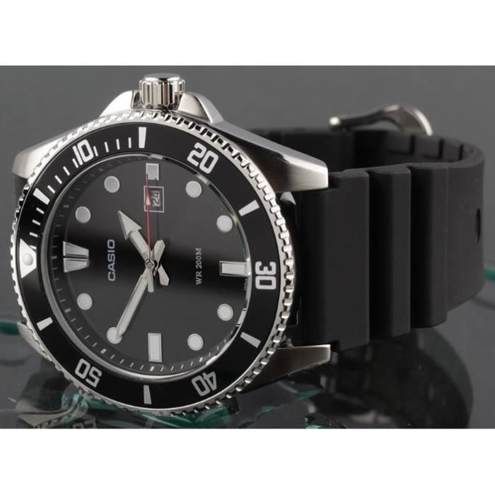 Montre - Casio - Collection Homme - Noir et Acier - Étanchéité 20 bars - Verre minéral - Quartz