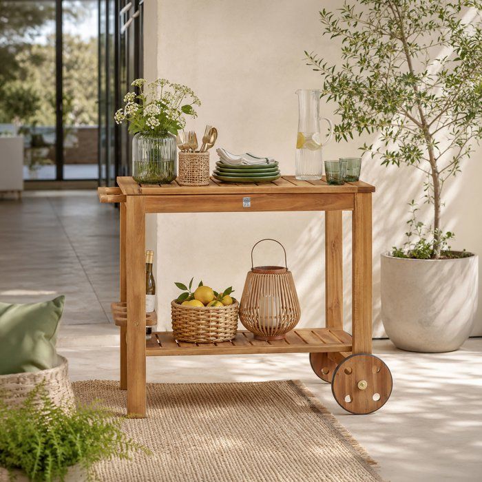 Desserte de jardin a roulettes en bois d'acacia FSC - SOLIS - Avec porte-bouteilles - Bois naturel - 94 x 49,3 x 74 cm
