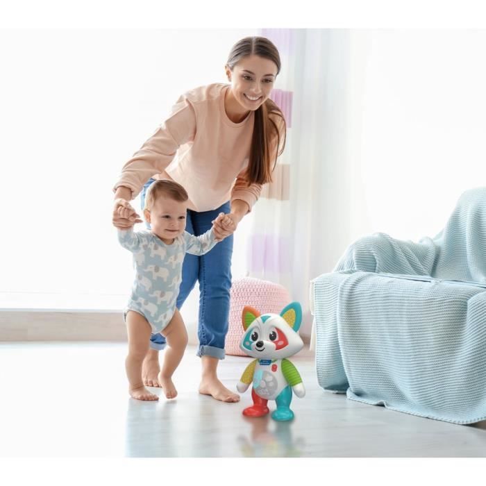 Baby Clementoni - Oliver, le raton-laveur joueur - Jeu intéractif - 4 modes de jeux : Émotions, Repas, Histoire et Exploration.