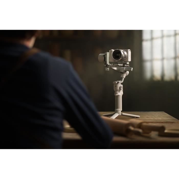 Stabilisateur caméra - DJI - RS 4 Mini - Compact et léger