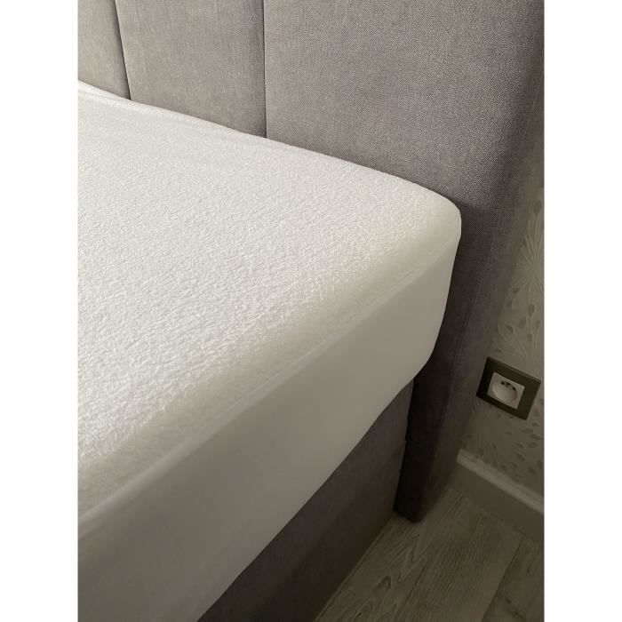 Protege matelas impermÈable - 140x190 cm - Coton/Polyester - Anti punaise de lit