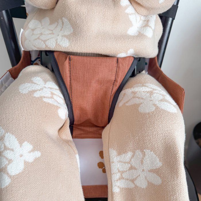 Siege rehausseur portable - DREAMBABY - Grab 'N Go - Chaise haute 6 mois-3 ans - Compact, léger avec rangement