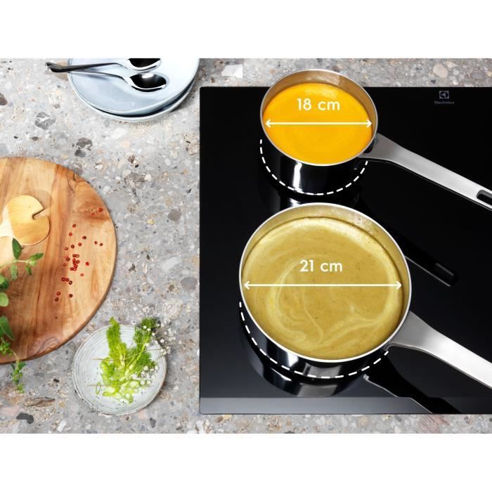 Plaque a induction - ELECTROLUX - 4 foyers - 71 x 52 cm - EIV734 - Noir
