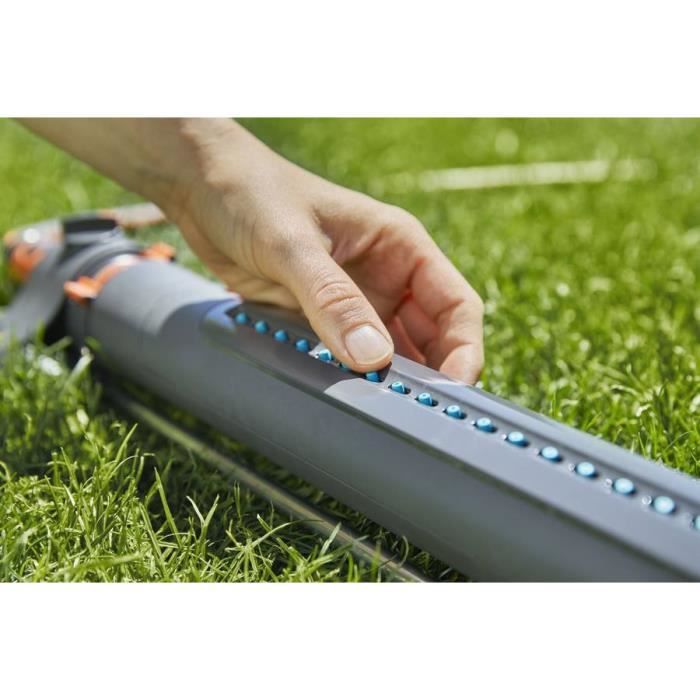 Arroseur oscillant AquaZoom S - GARDENA - Surface 150m² - Portée 15m max - Résistant UV et gel - Garantie 5 ans