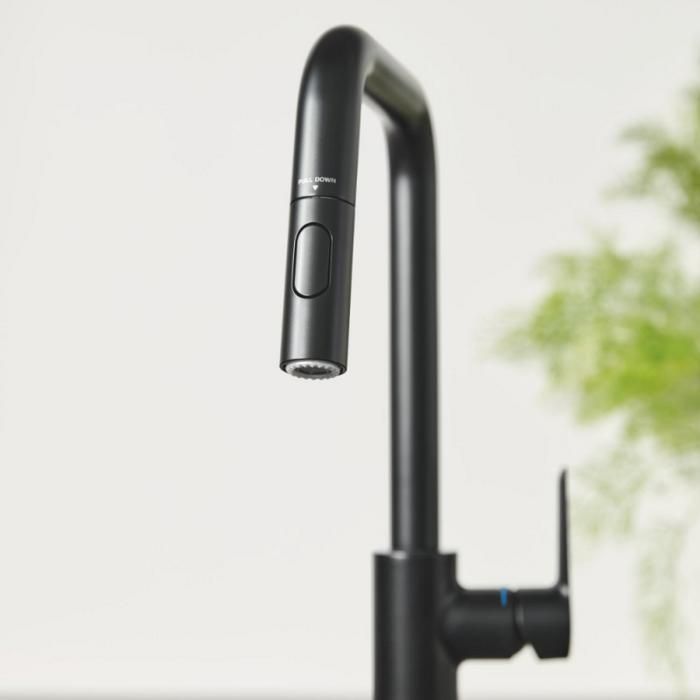 Robinet de cuisine avec douchette GROHE Start bec haut noir mat 2 jets