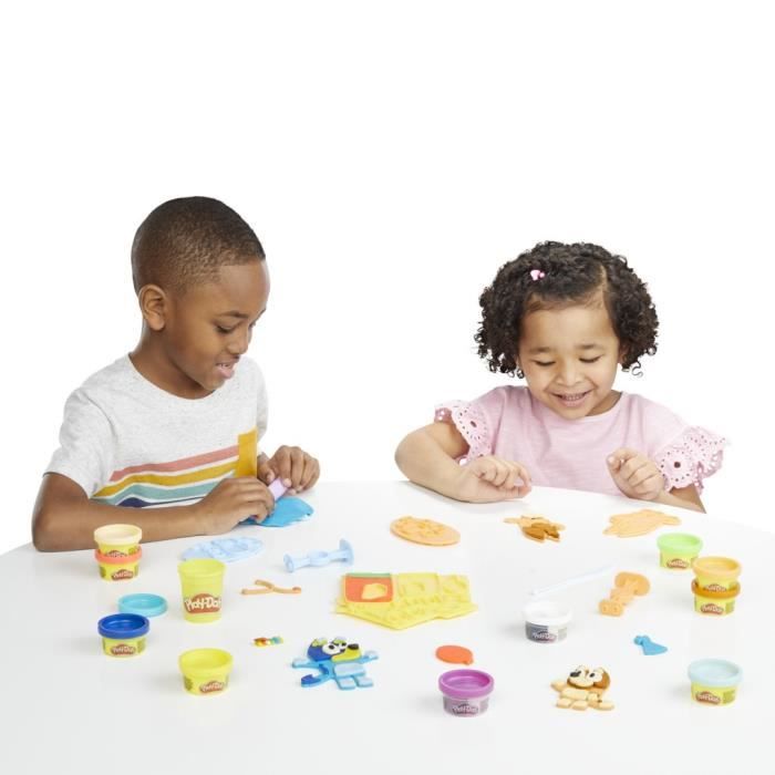 Play-Doh Bluey se dÈguise, Coffret avec 11 pots de p‚te a modeler Bluey et a sa soeur Bingo, des 3 ans