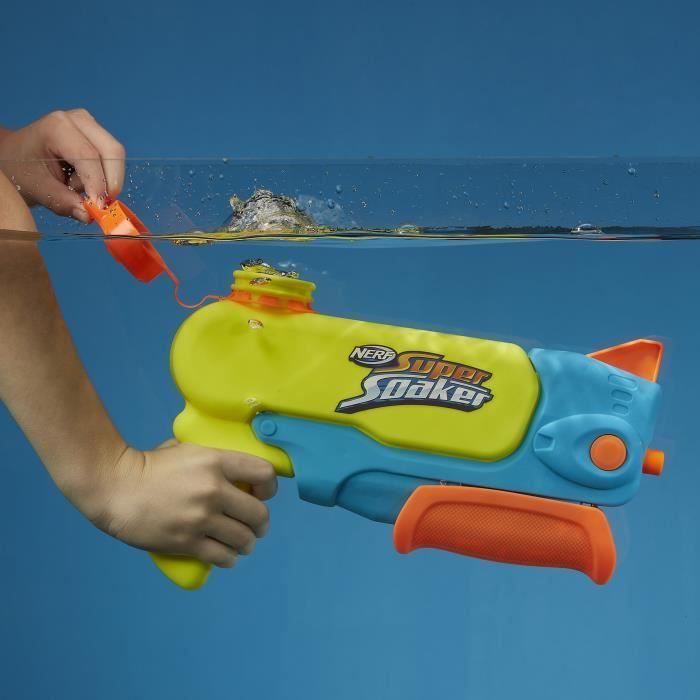 Nerf Super Soaker Wave Spray, pistolet a eau, la buse rotative crée des jets ondulés, jouet d'eau d'extérieur, des 6 ans