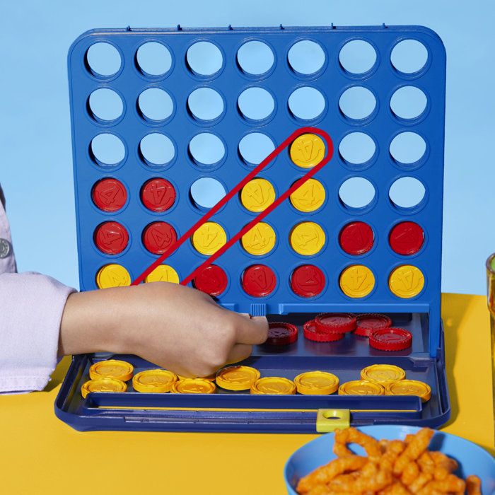 Puissance 4 (édition 2025), rangement tout-en-un, mallette de transport, jeux de société famille, des 6 ans, 2 joueurs, Hasbro Games