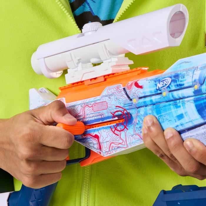 Nerf Loadout Arctic Zerostriker, blaster avec 4 accessoires interchangeables, 24 fléchettes Nerf N1, chargeur interne 6 fléchettes,